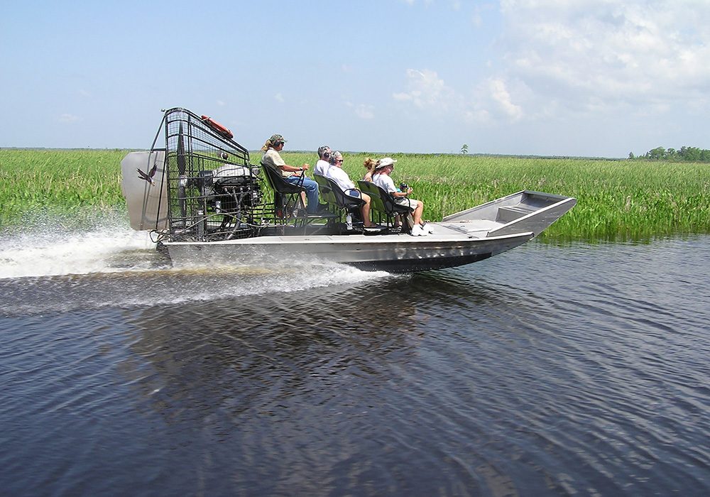 Fast Airboat with Tours by Isabelle